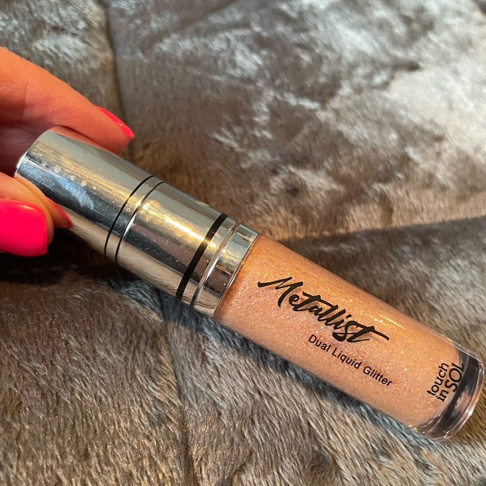 Touch in Sol Metallist Liquid Glitter